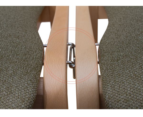 stuhlmodell_jan_mit_nachruestbarem_reihenverbinder_detail_1